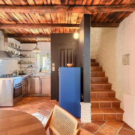 Casa Lampadina *
